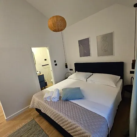 Lux Rogoznica (Sibenik-Knin)