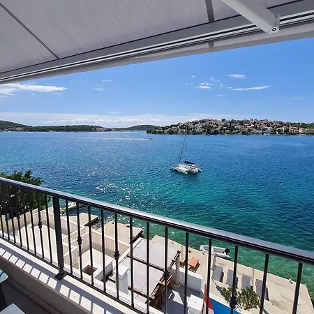 Lux Διαμέρισμα *