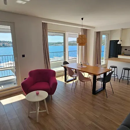 Lux Rogoznica (Sibenik-Knin)